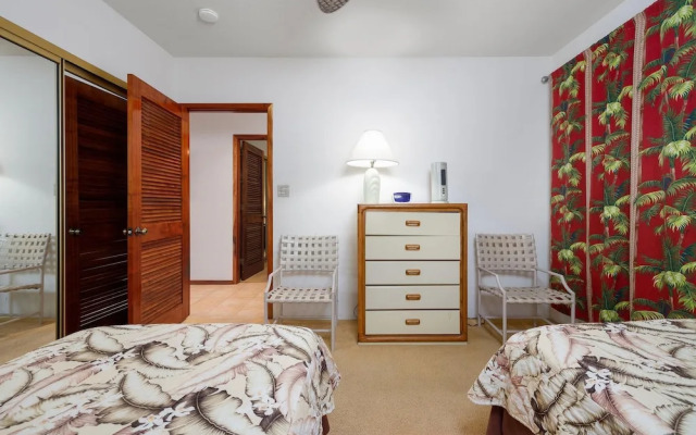 Kahaluu Bay Villas 304