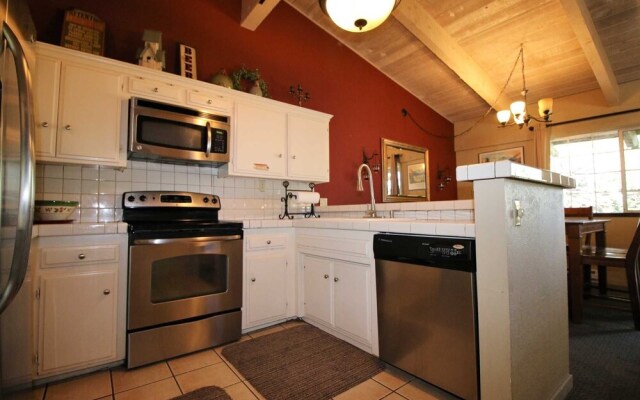 Mammoth S #205 3 Bedroom Condo