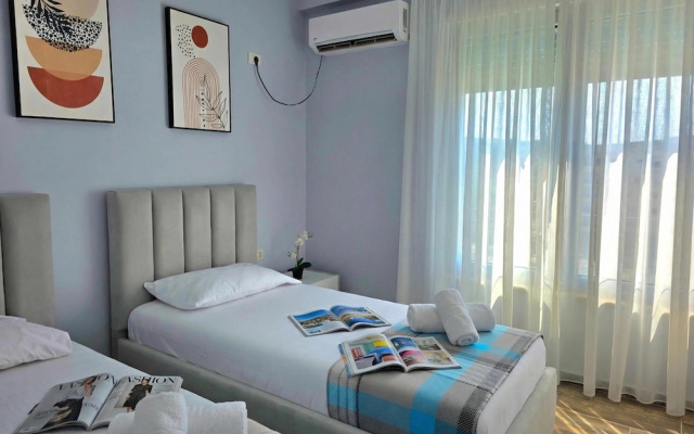 Beachfront & Sea View Apartment 101