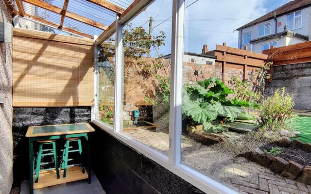 Rhubarb Terrace on the Coast - Sleeps 1-6