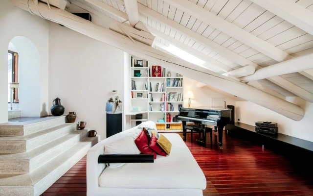 My Home In Como - Exclusive Atticex