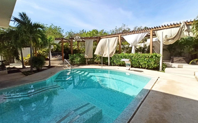 Central Park 103 Cozy and Modern Studio Spa Restaurant Gym