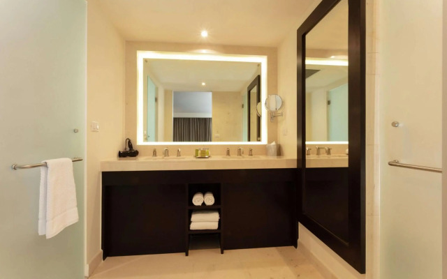 DoubleTree by Hilton Toluca