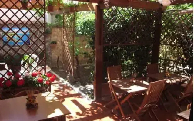 Blue Iris Bed & Breakfast