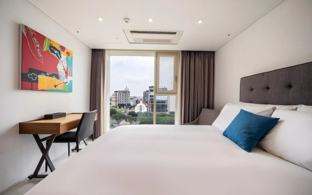 SweetMay Jeju Hotel