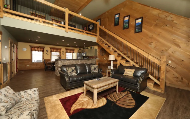 Splash Time Cinema - Six Bedroom Chalet