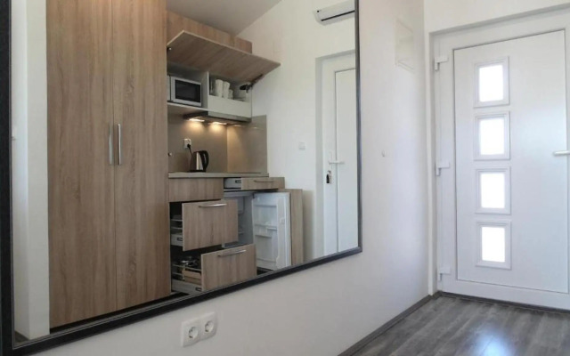 Refresh Boutique Apartments