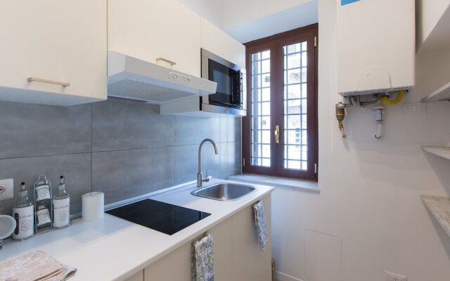 Rental In Rome Pelliccia Apartment