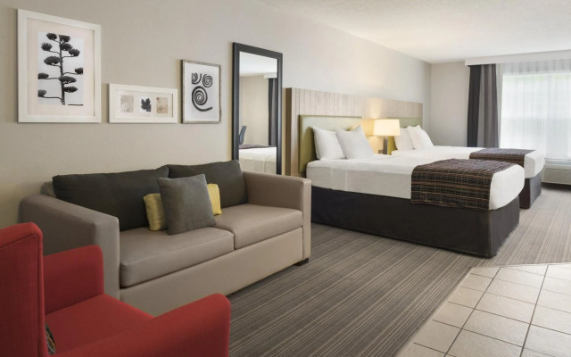 Country Inn & Suites by Radisson, Decorah, IA