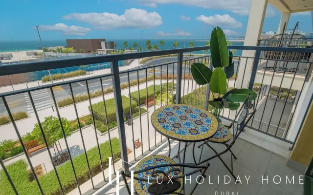 LUX  The La Mer Sea View Suite 3