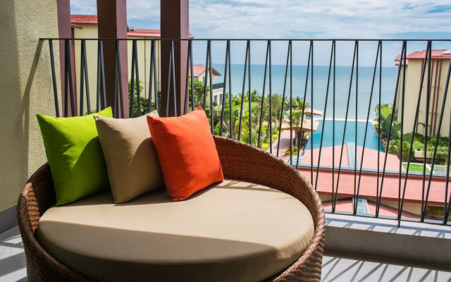 Dusit Princess Moonrise Beach Resort