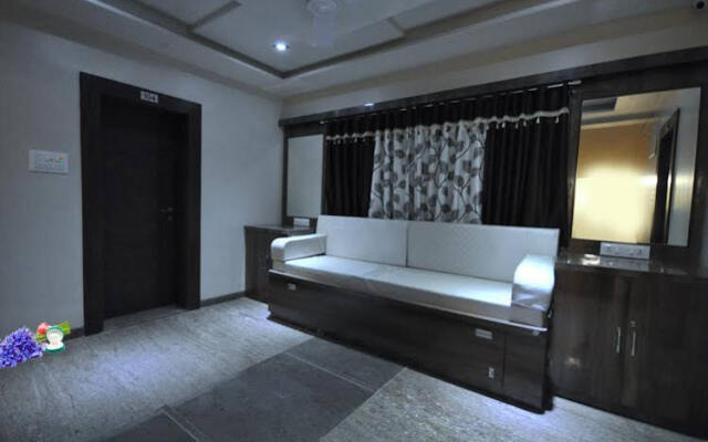 Hotel Shri Sai Manish