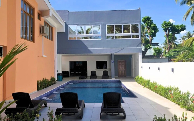 Sofy House