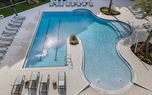 Landing Apartments - Cape Coral