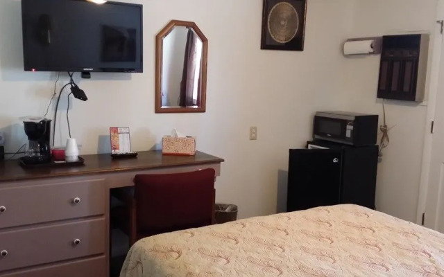 River Country Motor Lodge