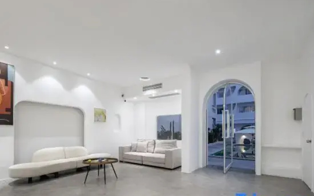 Sanya Yixi Yixia · Designer Pool Art Villa (Tianya Haijiao)
