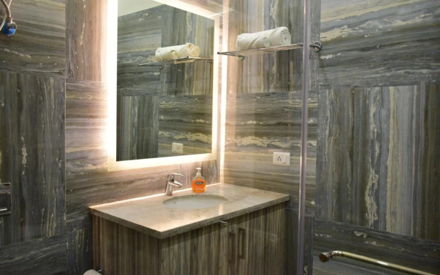 When In Gurgaon - Service Apartments Next to Artemis Hospital