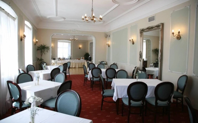 Draakon Hotel