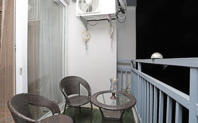OYO 13172 Home Exotic 1BHK Pacific Golf Estate