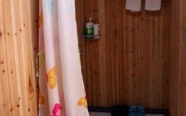 Xitang Baicaoyuan Inn – Bathroom – Jiaxing