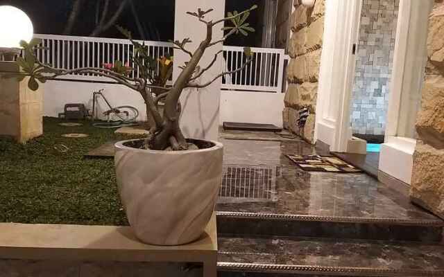 Villa NoRa with Private Pool at Batu Malang