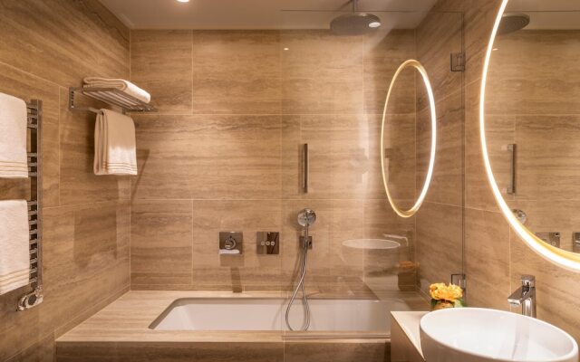 Starhotels Duomo Deluxe Apartment - 2 Bedrooms