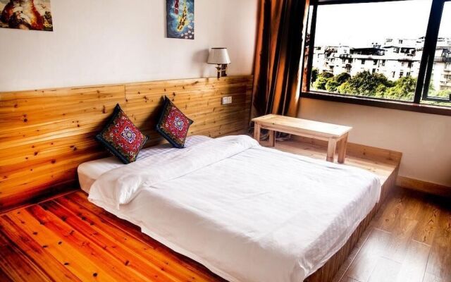 Lakeside Hostel