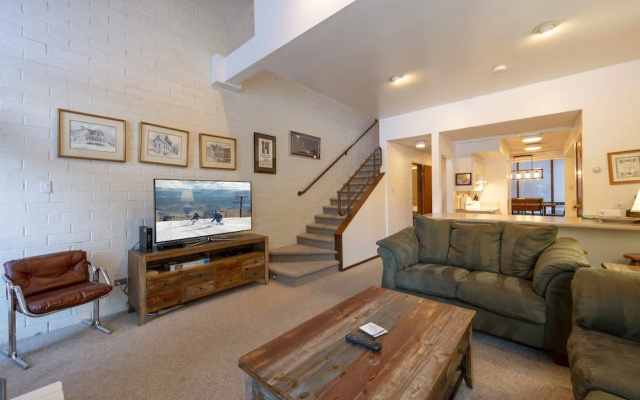 Park Avenue Standard 2 Bedroom Condominiums