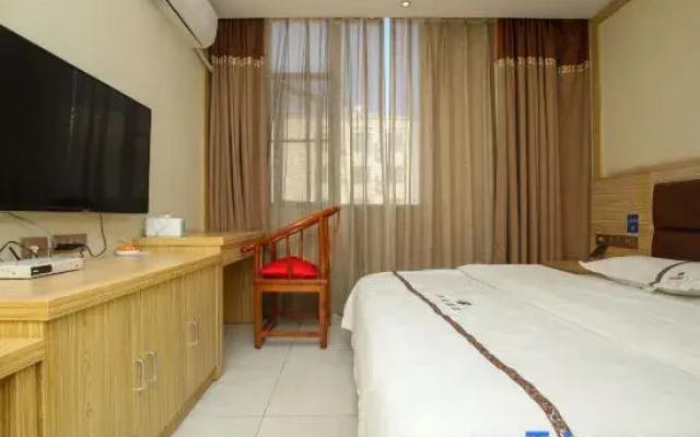 Mengzi Wolong Hotel