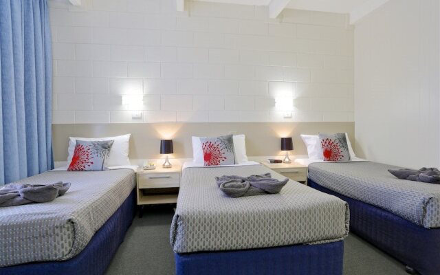 Castle Creek Motel