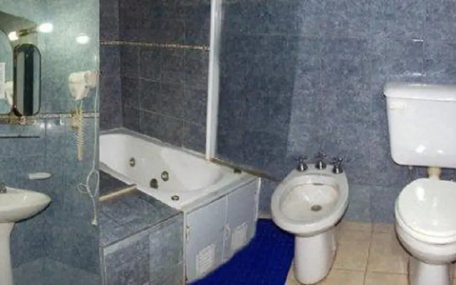 Rioma Hotel