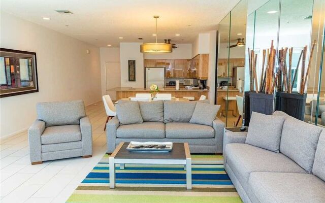 Island Paradise by AMI Locals