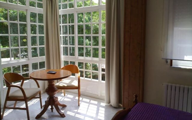 Hostal Costa Victoria