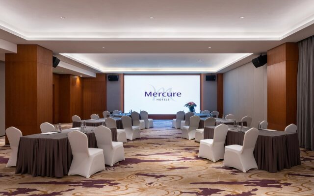 Mercure Shenzhen Longgang - Pinghu Railway Station