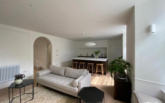 Deluxe Apartment in Historic Quarter near Beaches
