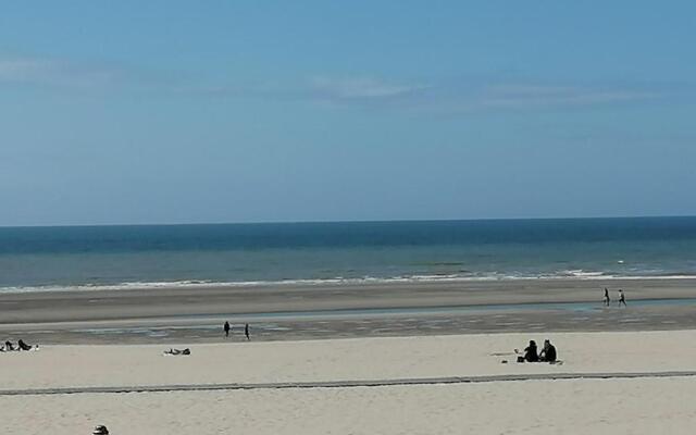 20m Comfort In The Center And Near The Beach