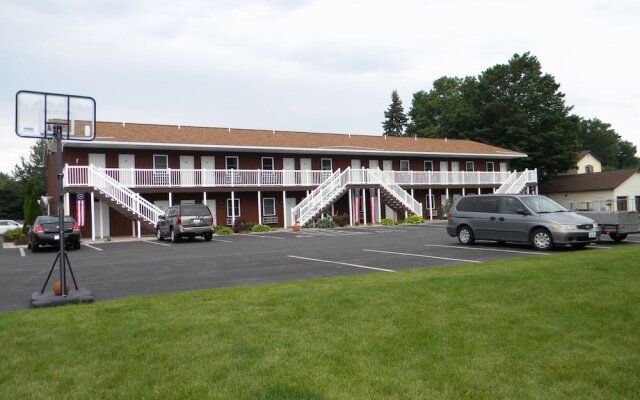 Nader's Motel & Suites