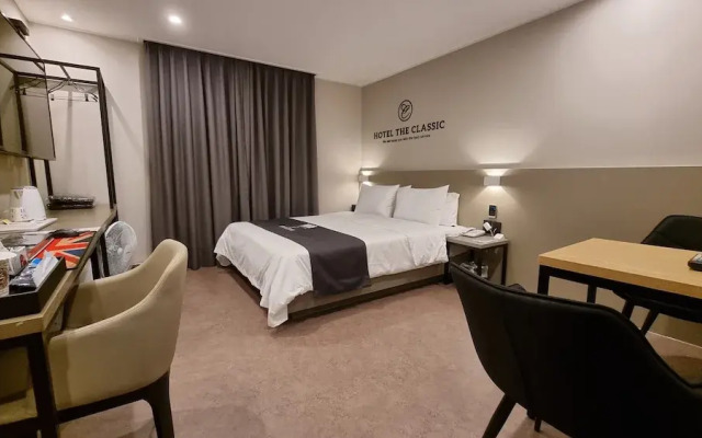 Hotel The Classic