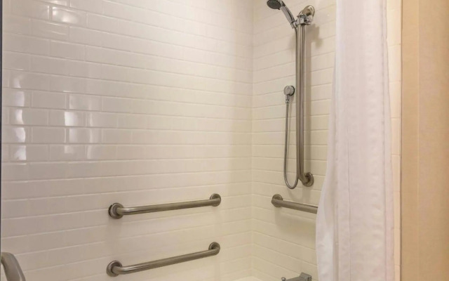 Williamsburg Lodge, Autograph Collection