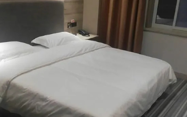 Yanchuan Tianze Business Hotel