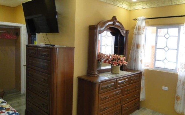 Immaculate 2-bed House in Greater Portmore