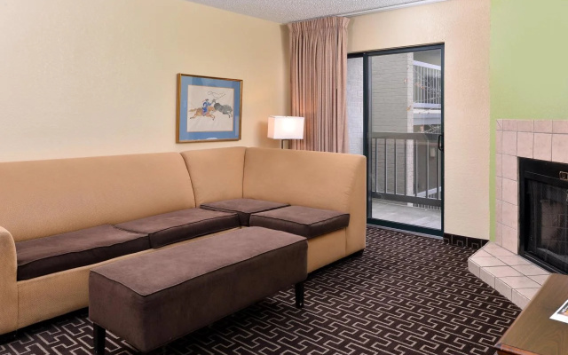 Americas Best Value Inn & Suites Extended Stay - Tulsa