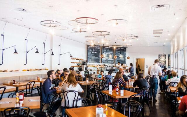 Best Western Plus Palm Court Hotel