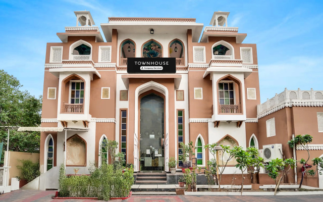 Townhouse OAK Hotel Dev Villas