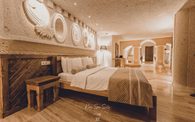 Nino Cave Suites