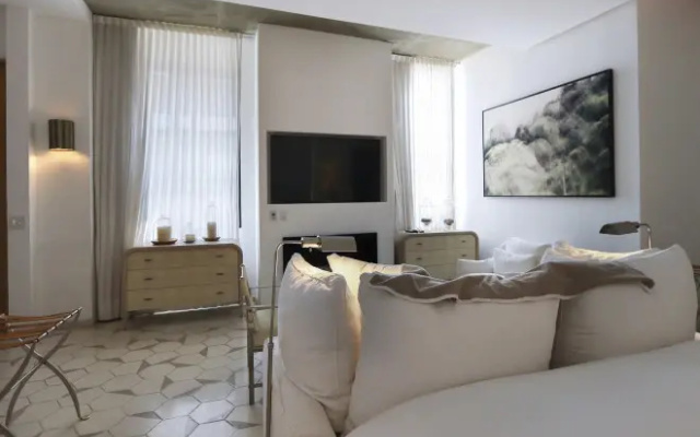 LOtel-Casa Arca