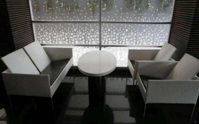 Studio One Hotel