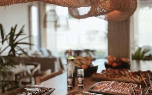 Ambar Hotel