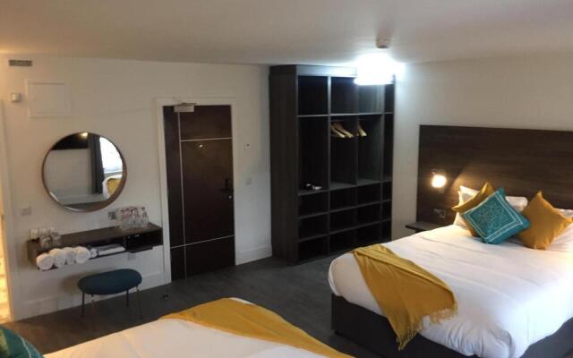 Base Accommodation Dingle
