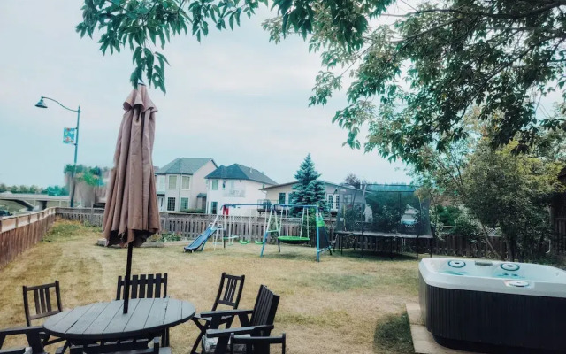 Family House with Httb Playgr BBQ Firept